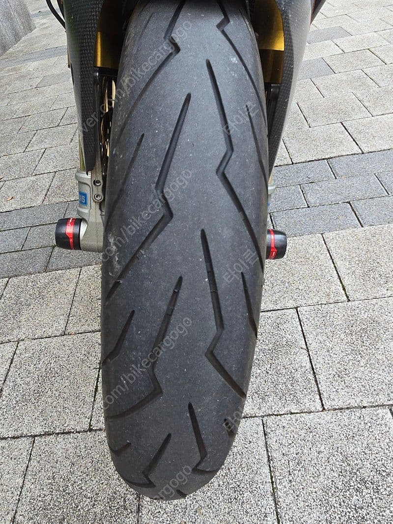 두카티 몬스터 1200 S 11