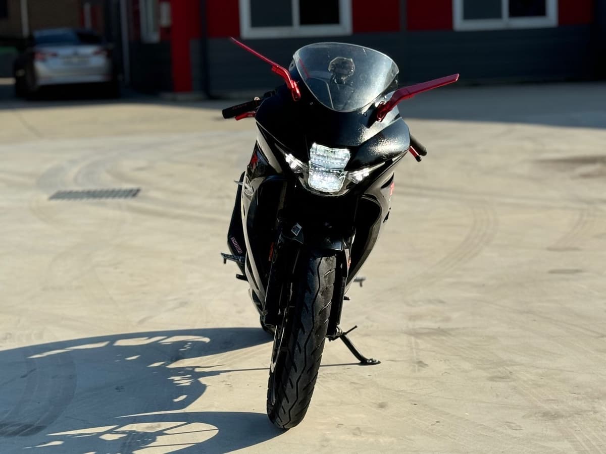 스즈키 GSX R 125 ABS 3