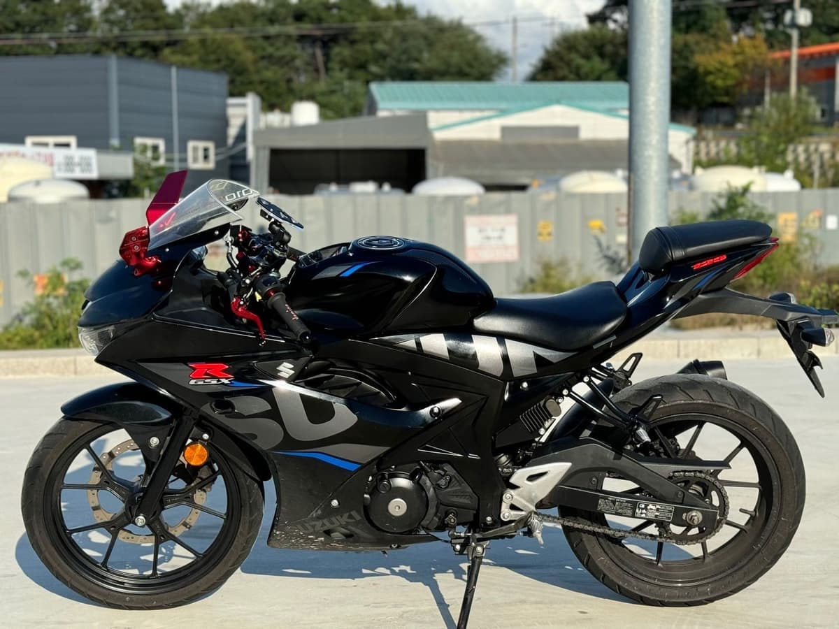 스즈키 GSX R 125 ABS 7