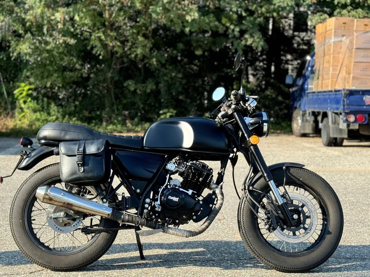 이탈젯 그리폰 125 4