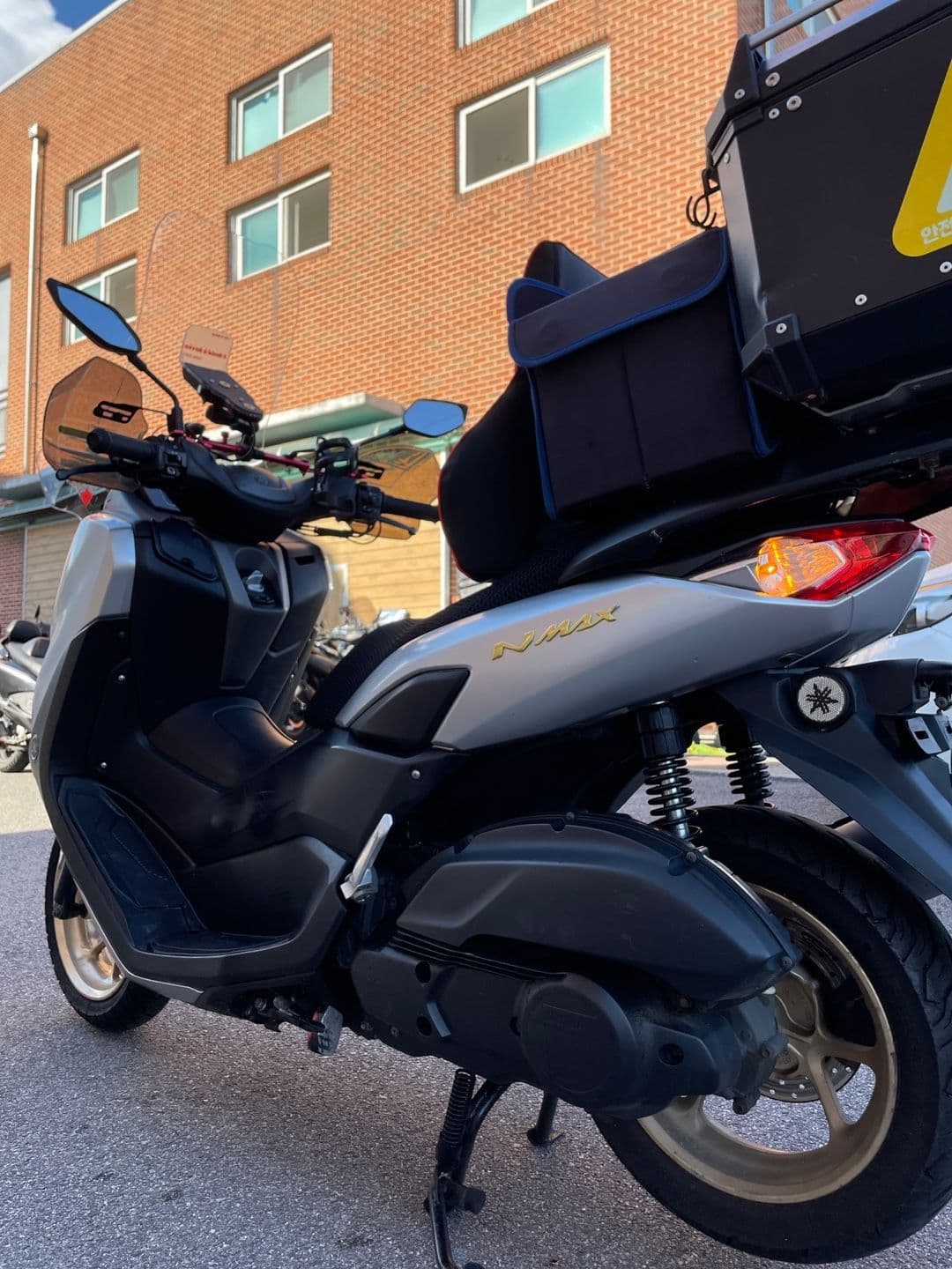 야마하 NMAX 125 8