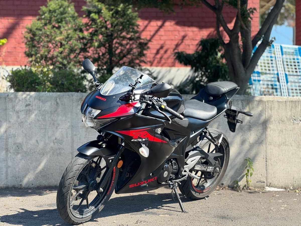 스즈키 GSX R 125 ABS 7