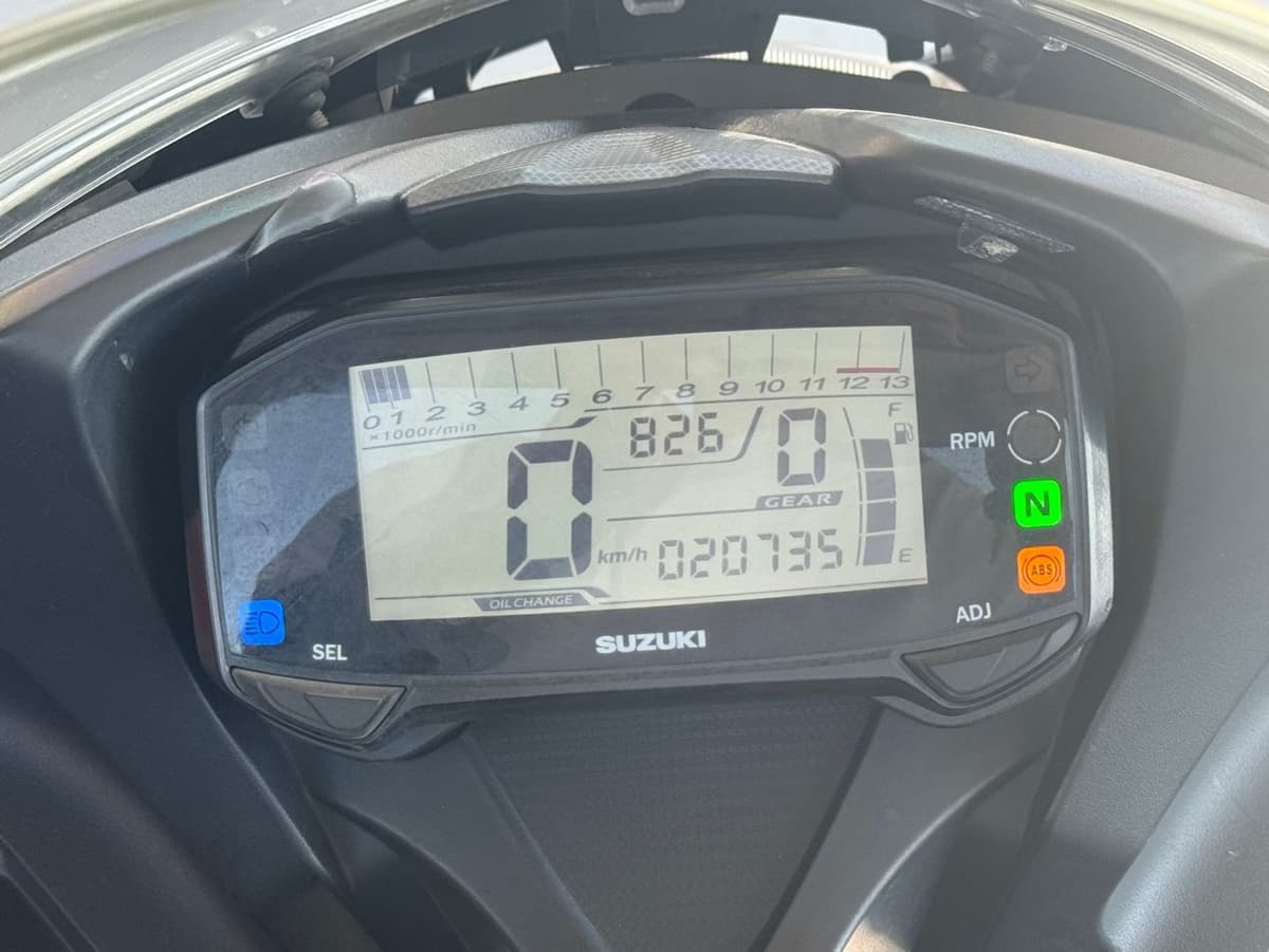 스즈키 GSX R 125 ABS 9