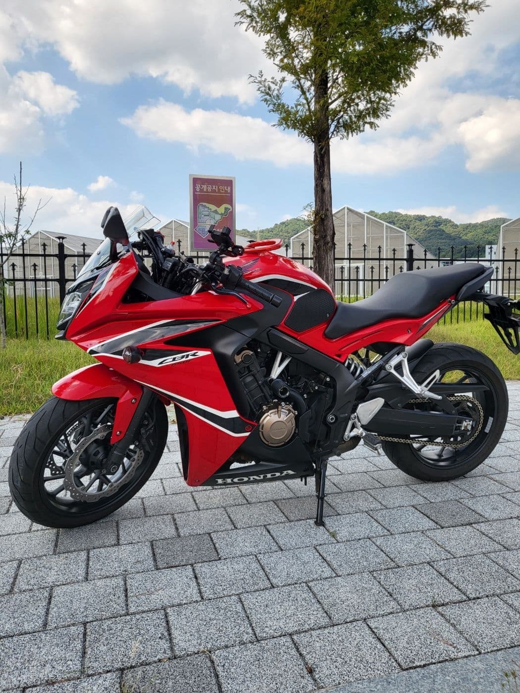 혼다 CBR 650 F 10