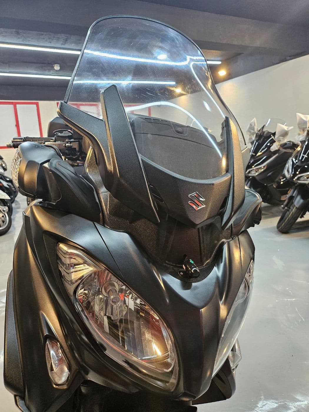 스즈키 버그만 650 익스큐티브 12