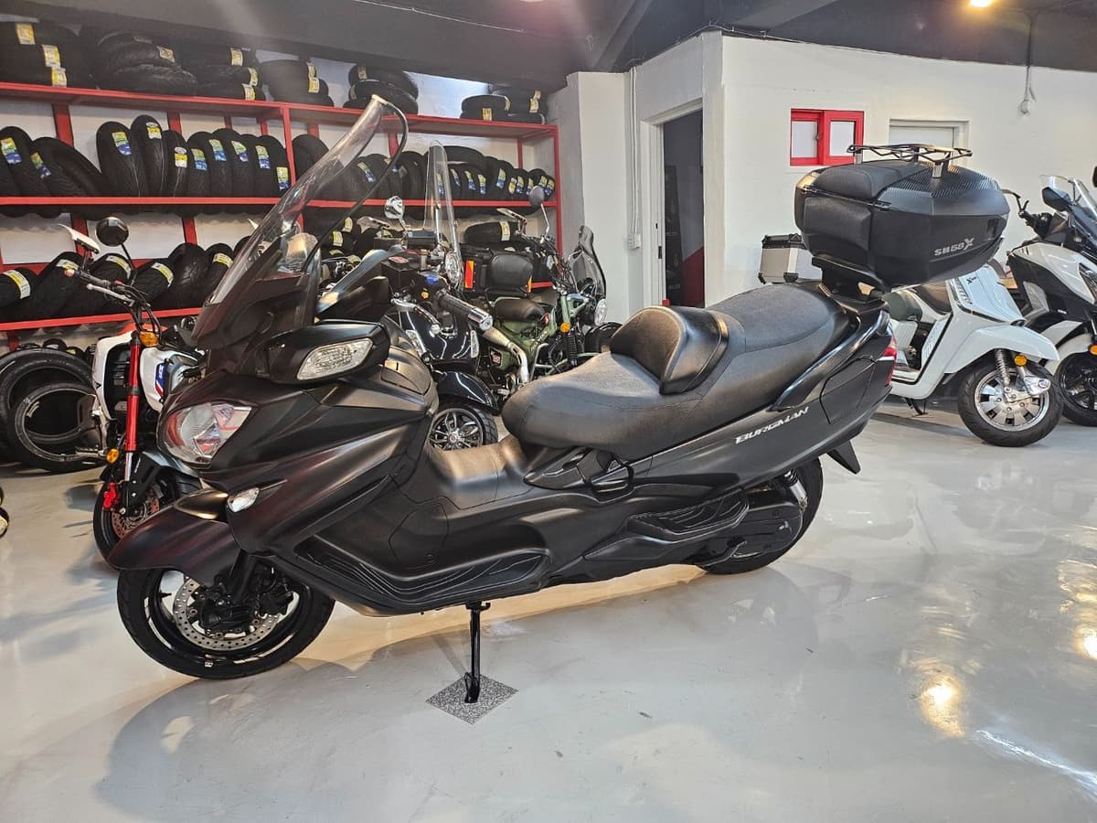 스즈키 버그만 650 익스큐티브 3