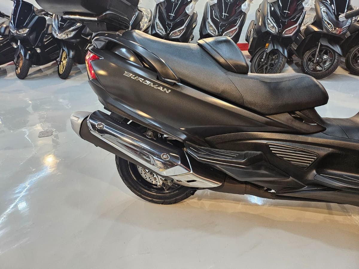 스즈키 버그만 650 익스큐티브 9