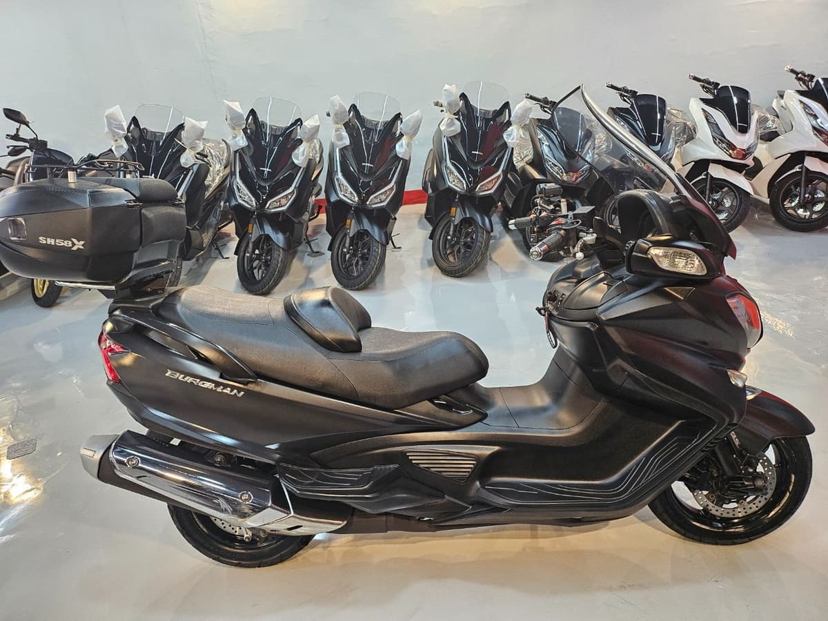 스즈키 버그만 650 익스큐티브 2