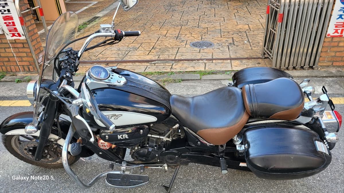 KR모터스 ST7 2