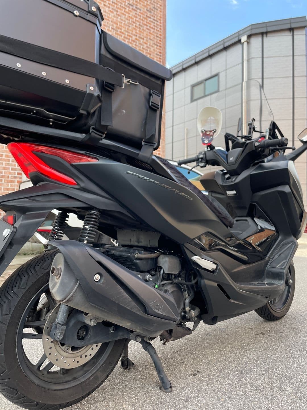 혼다 포르자 350 more