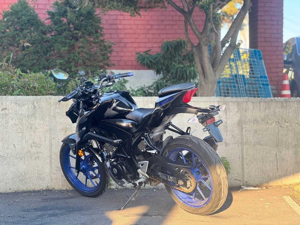 스즈키 GSX S 125 5