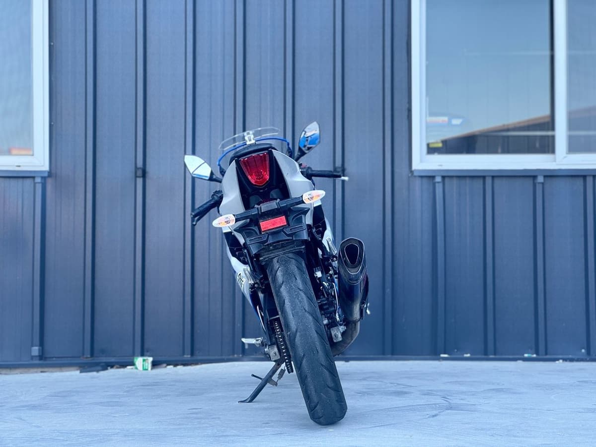 스즈키 GSX R 125 ABS 4