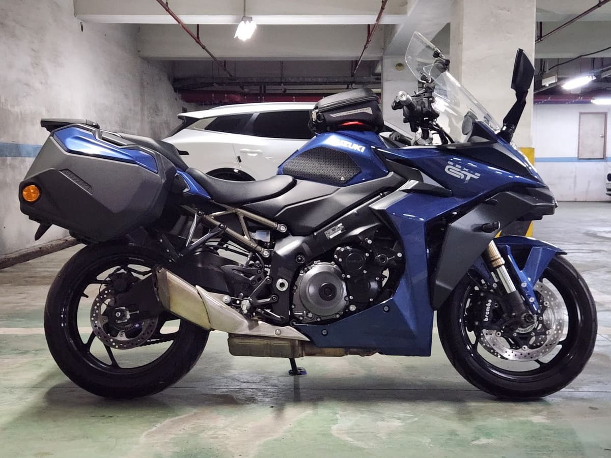 스즈키 GSX S 1000 GT 7