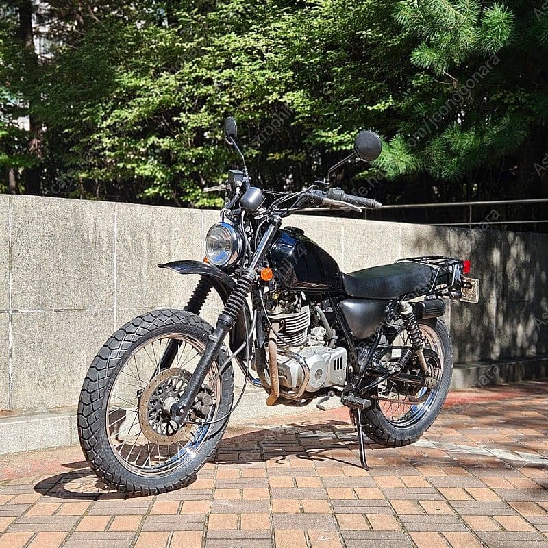 스즈키 ST 250 1