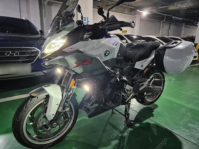 BMW F 900 XR 12