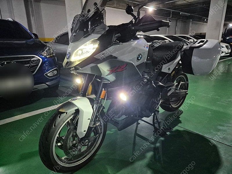 BMW F 900 XR 1