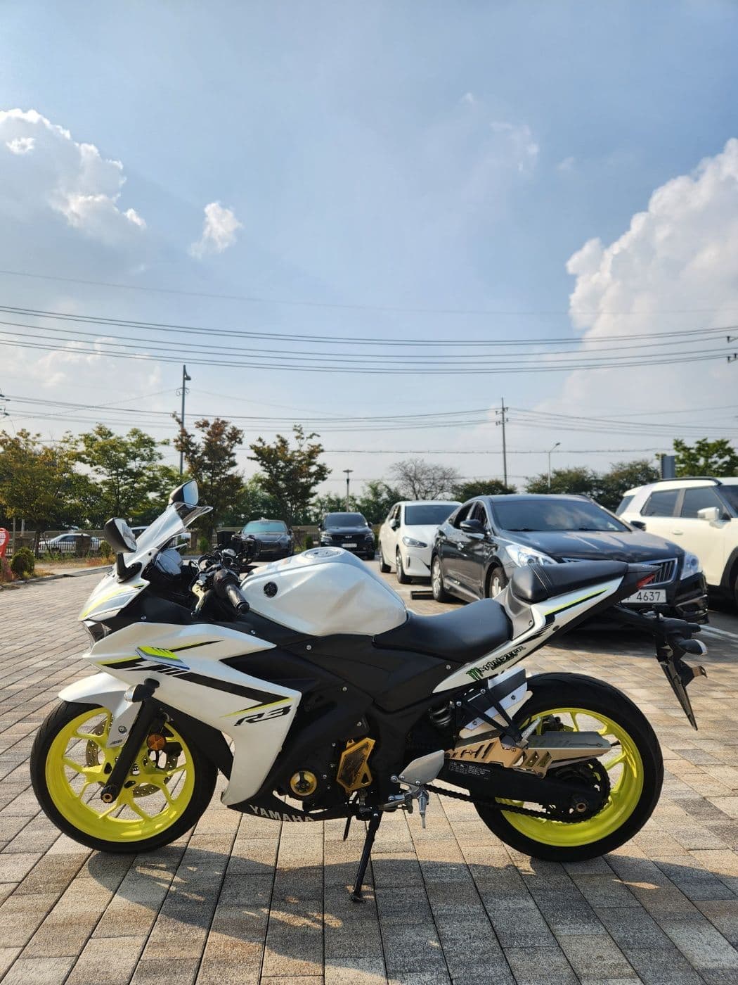 야마하 YZF R3 2