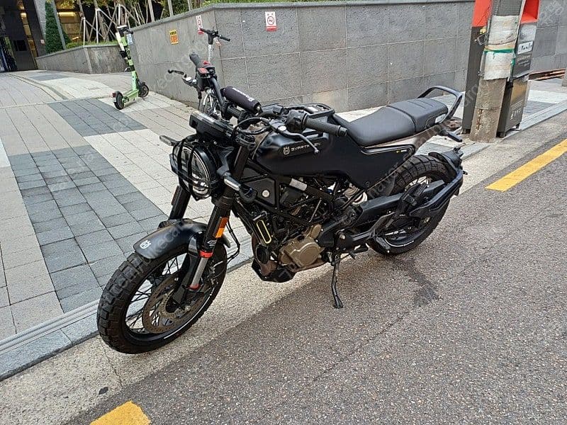 허스크바나 스바르트필렌 125 1