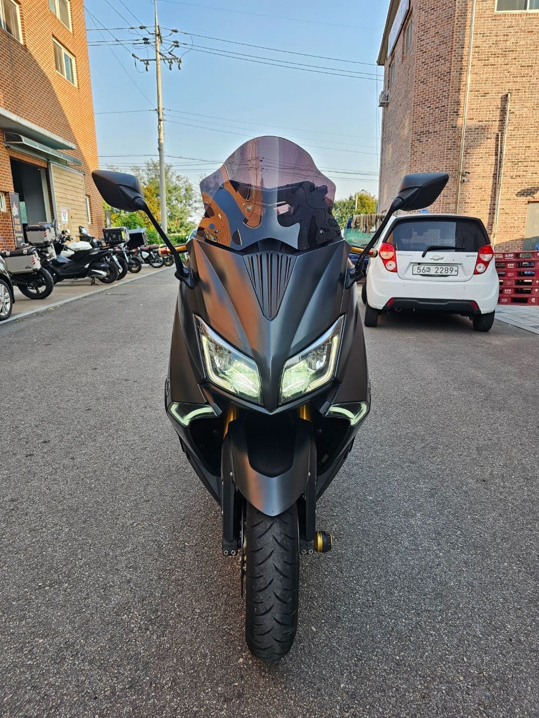 야마하 TMAX 530 2