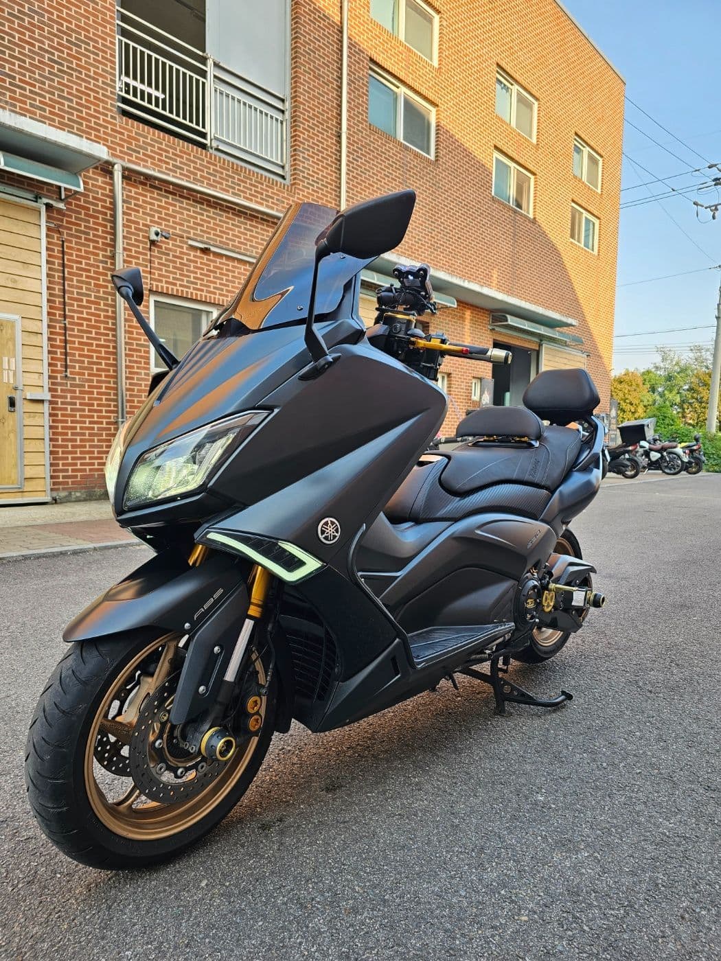 야마하 TMAX 530 3