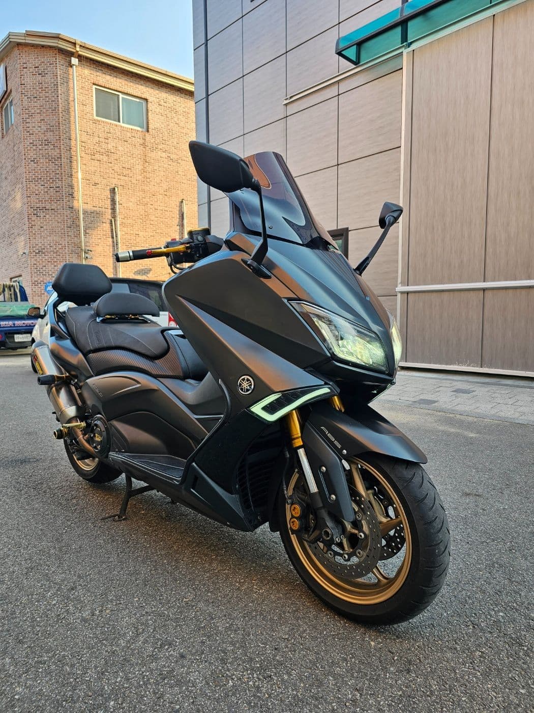 야마하 TMAX 530 1