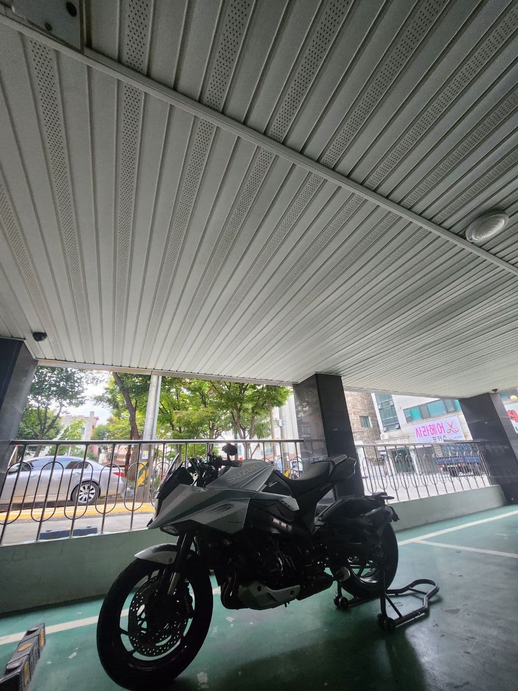 스즈키 카타나 1000 2