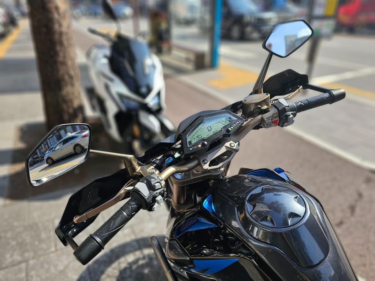 존테스 125 U1 more