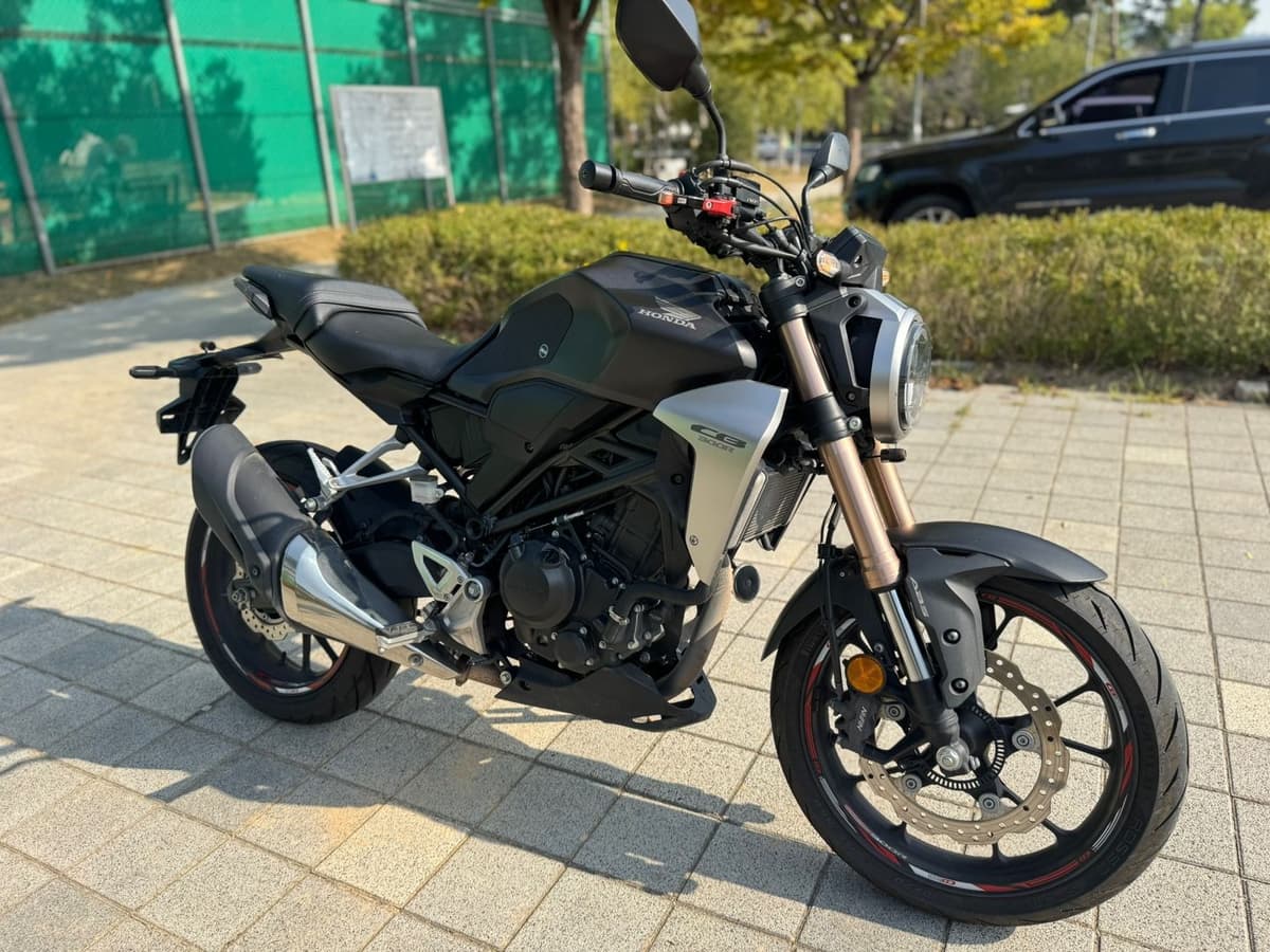 혼다 CB 300 R 2