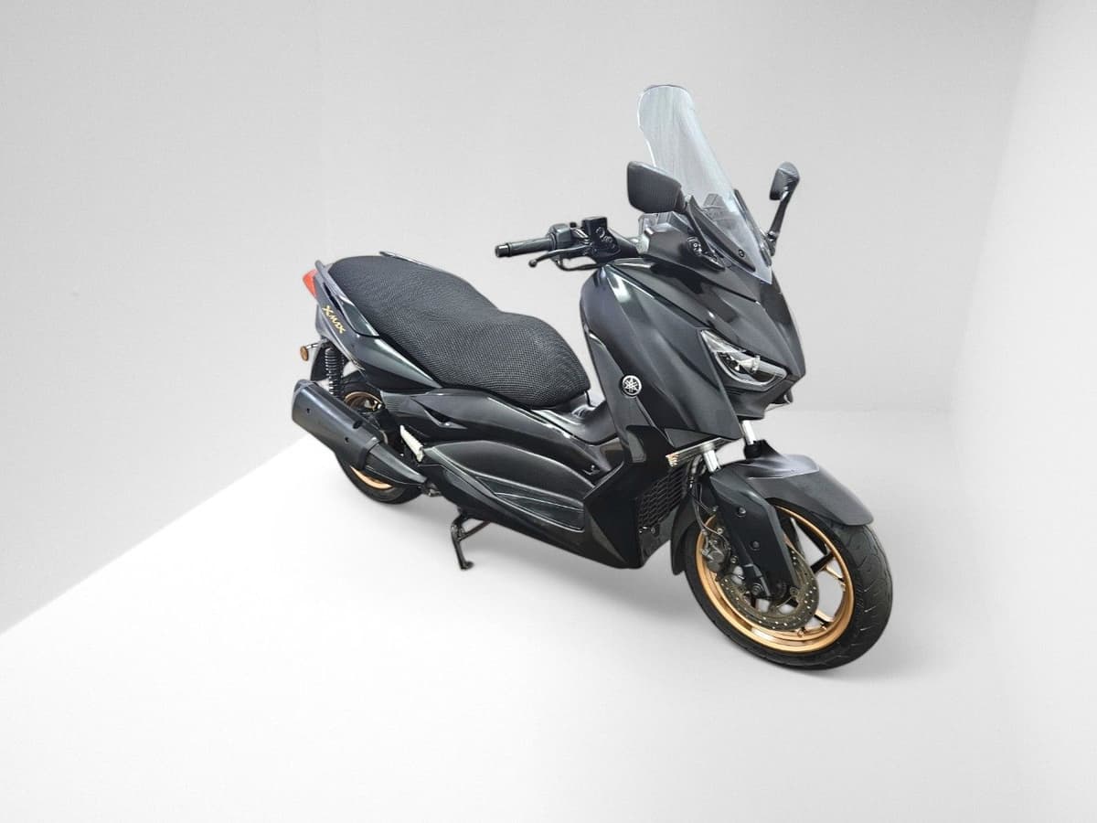 야마하 XMAX 300 ABS 1