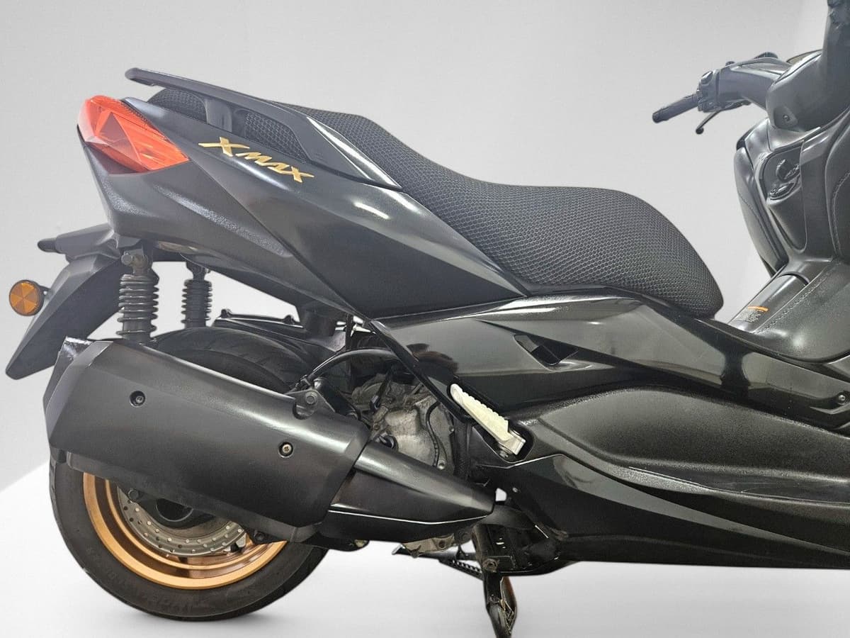 야마하 XMAX 300 ABS 12