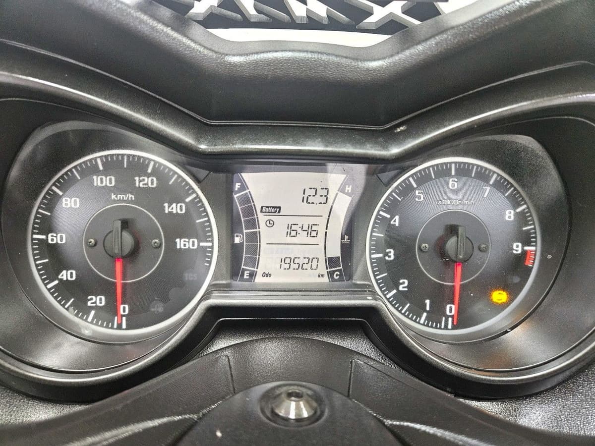 야마하 XMAX 300 ABS 14