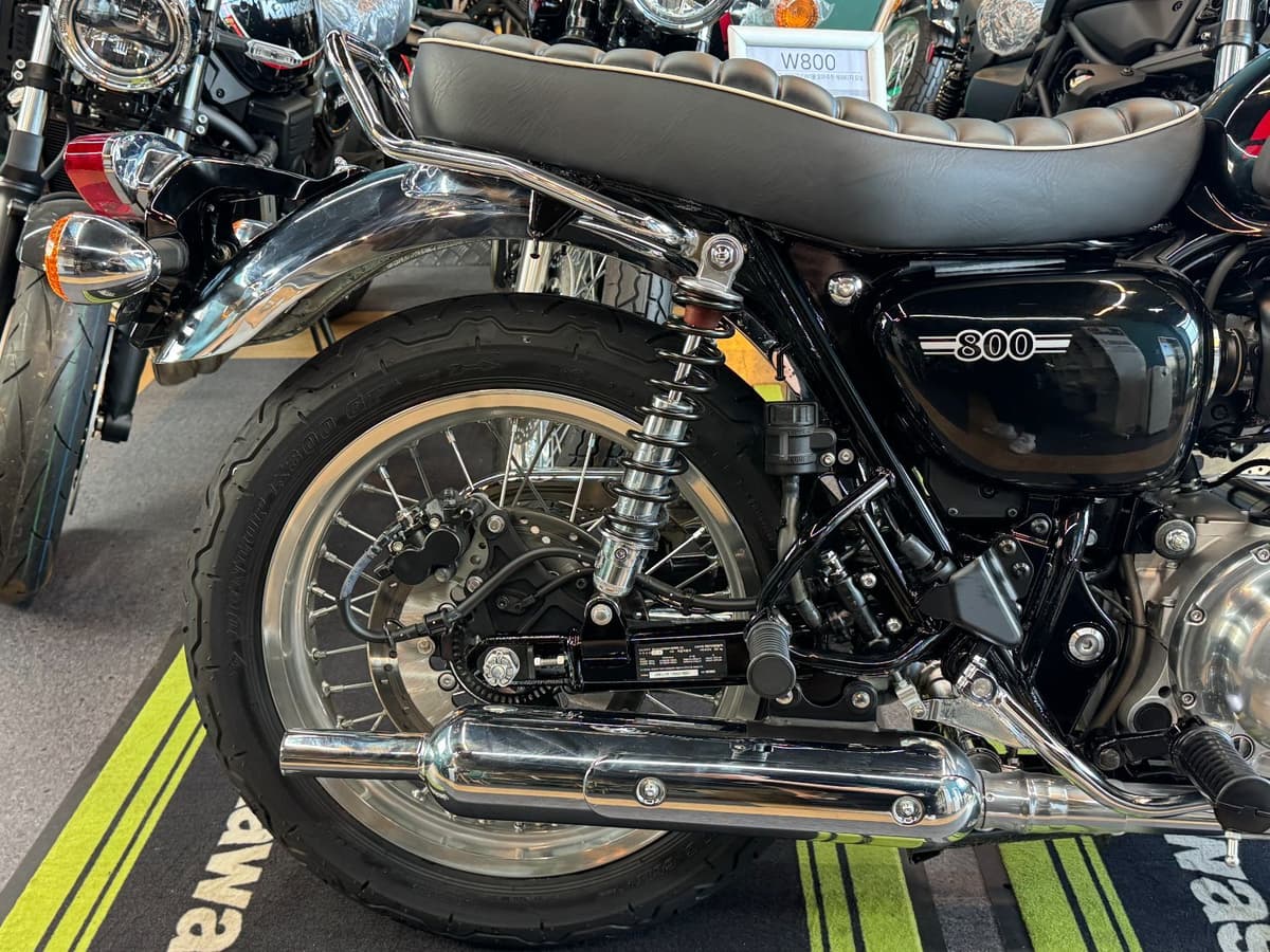 가와사키 W 800 4