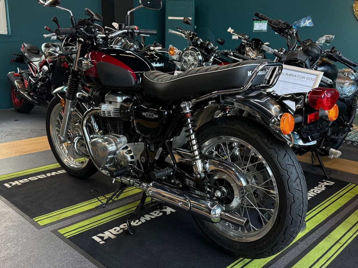 가와사키 W 800 7