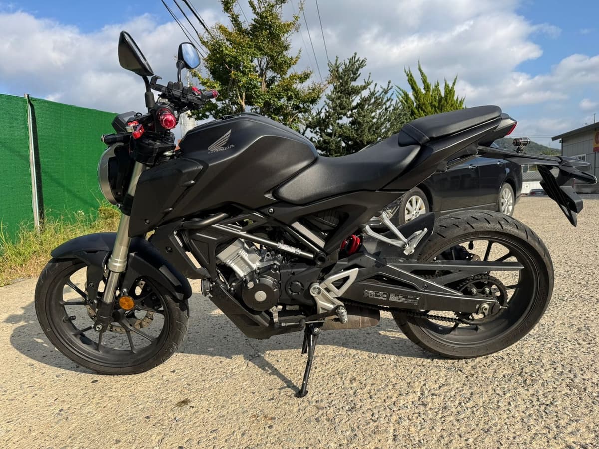 혼다 CB 125 R 2