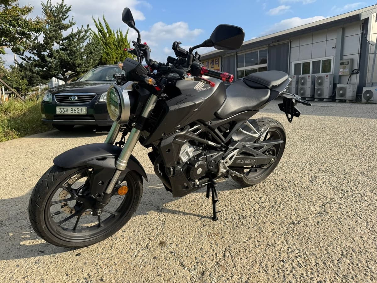 혼다 CB 125 R 3