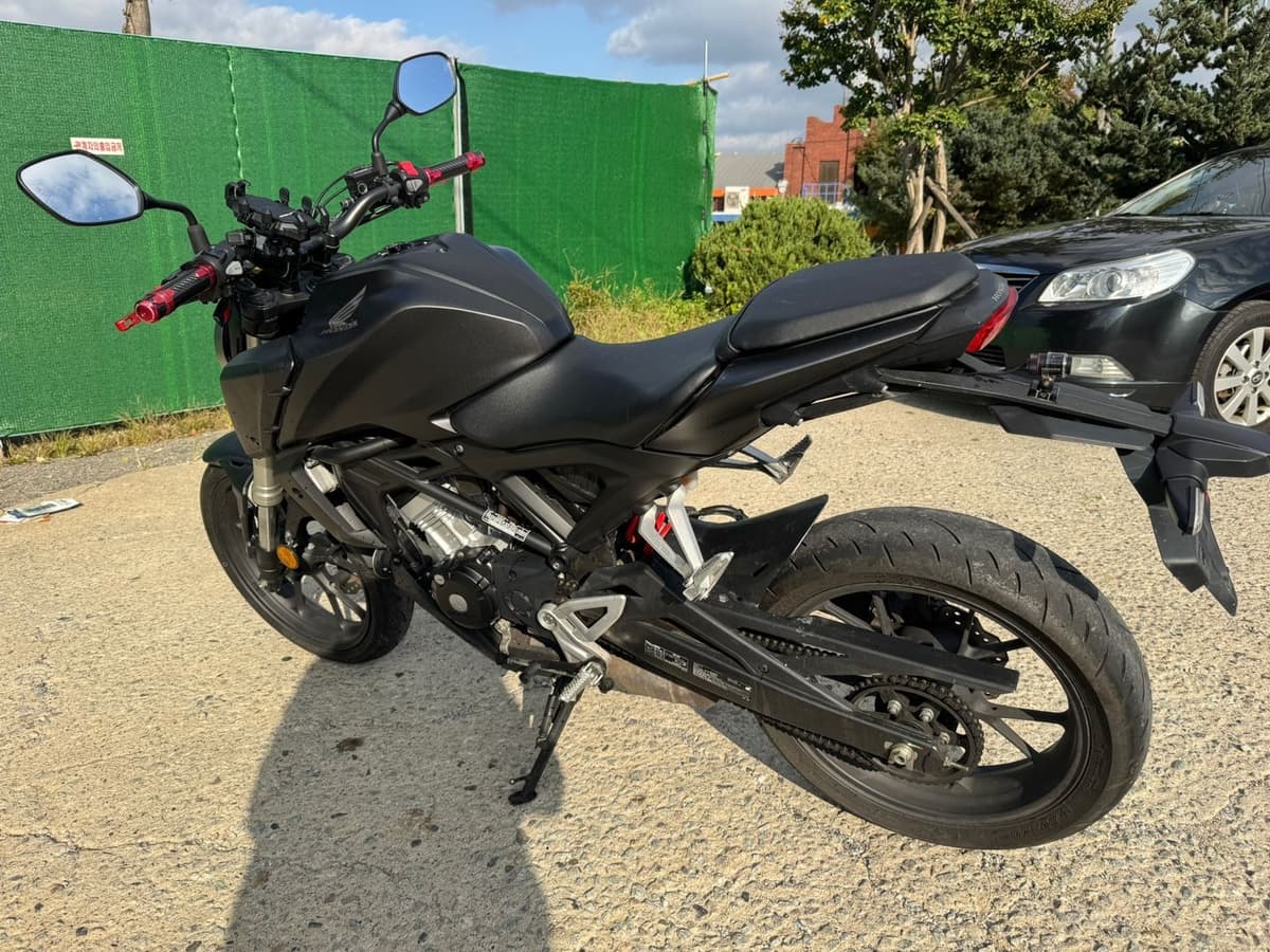 혼다 CB 125 R 8