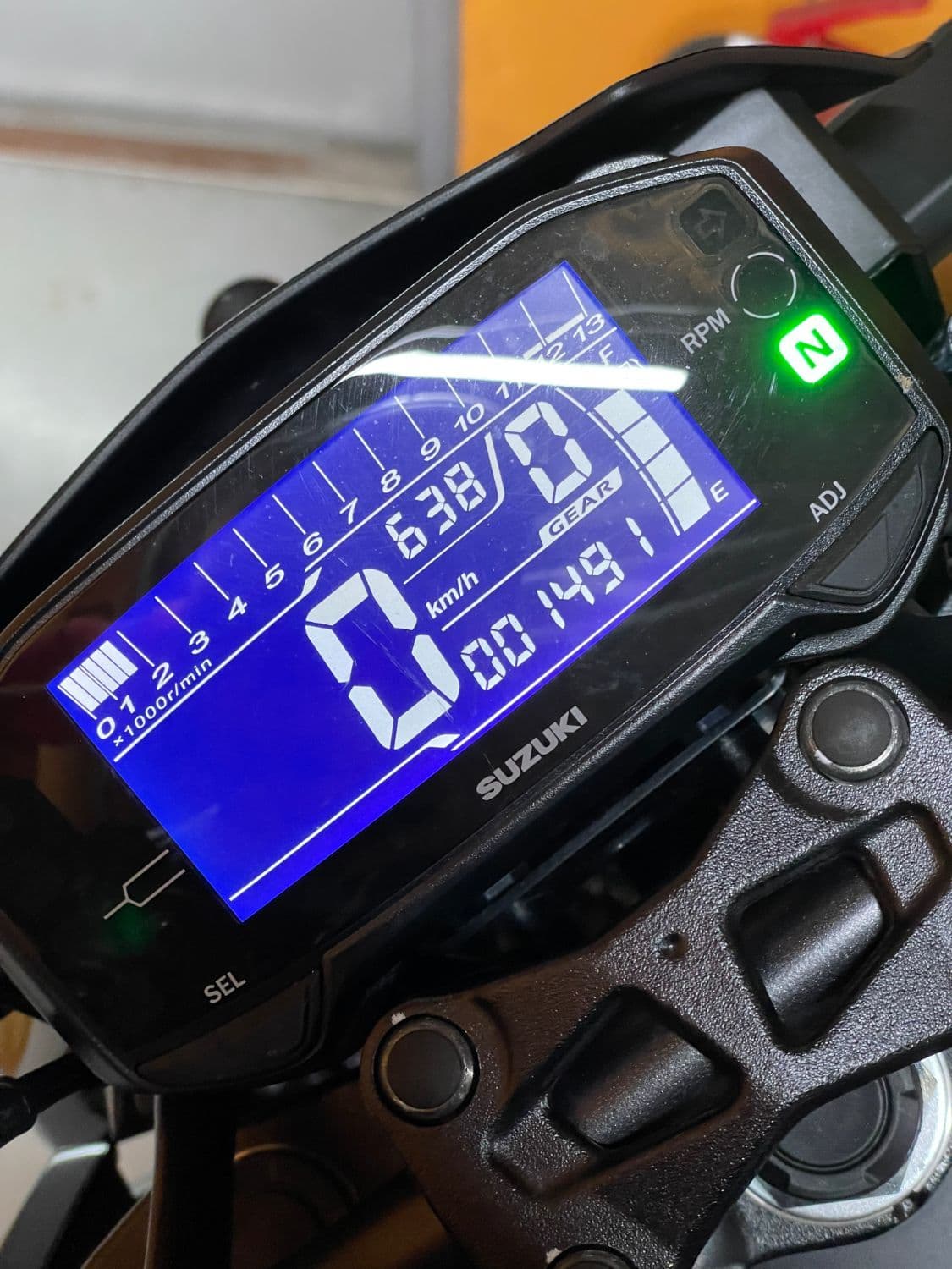 스즈키 GSX S 125 9