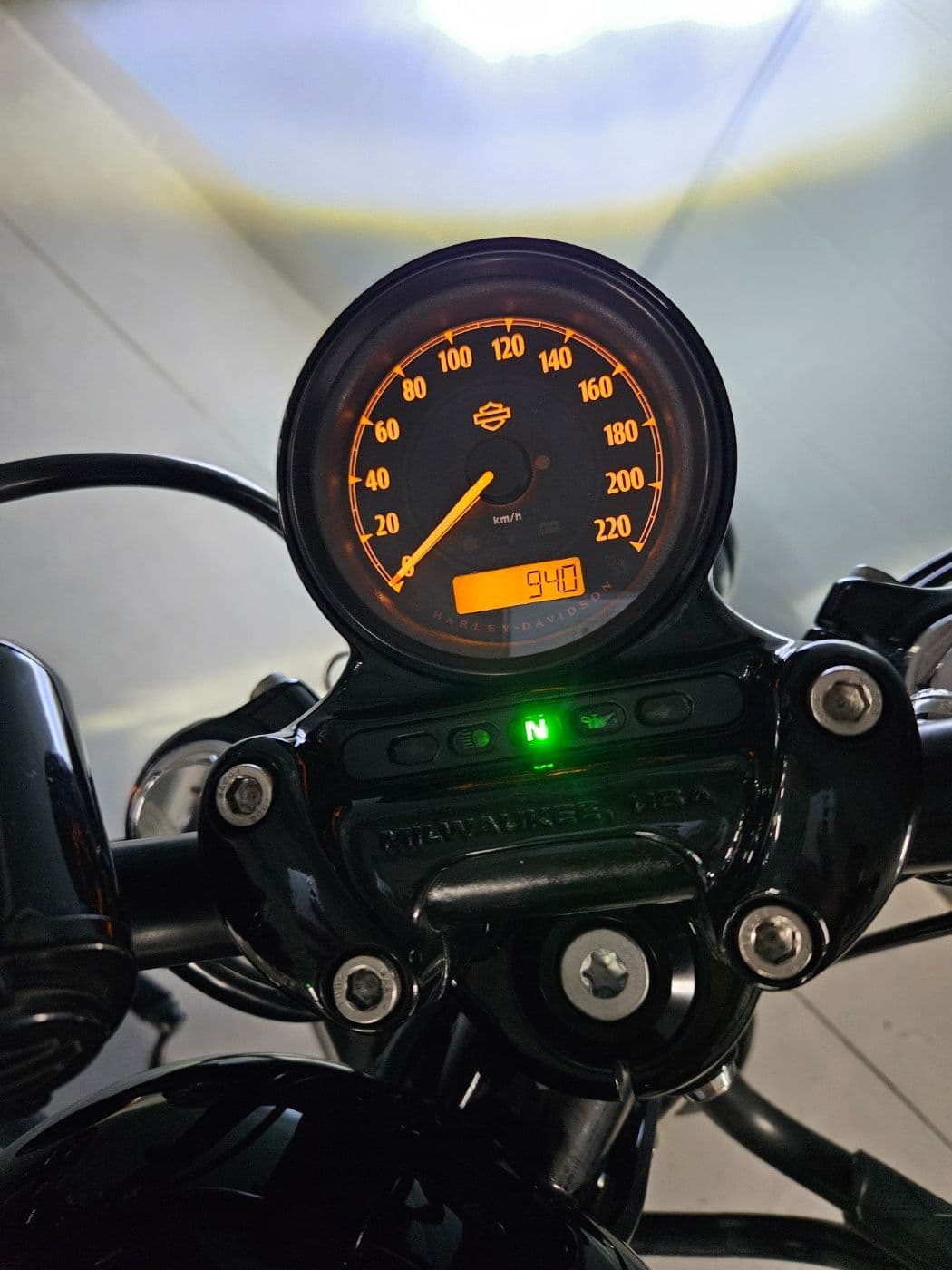 할리데이비슨 포티에잇 4