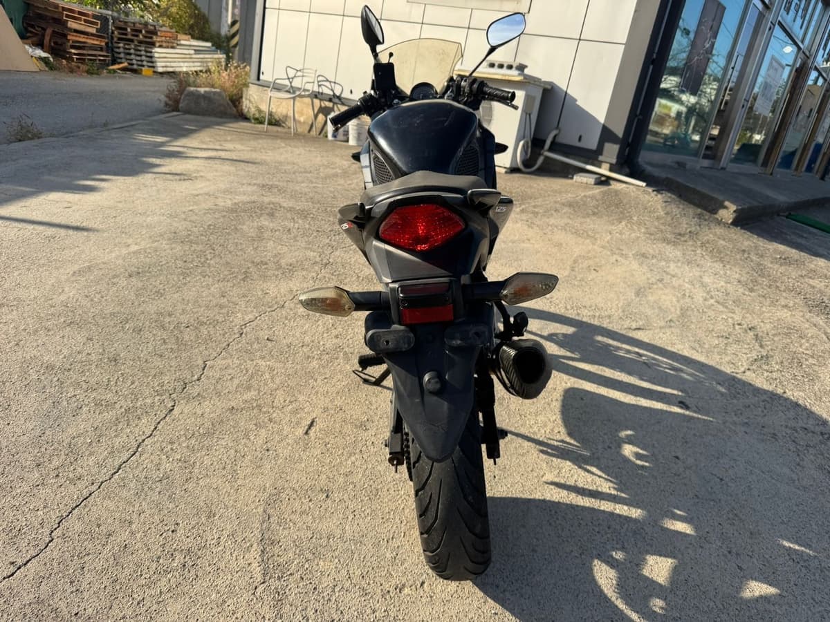 혼다 CBR 125 R more