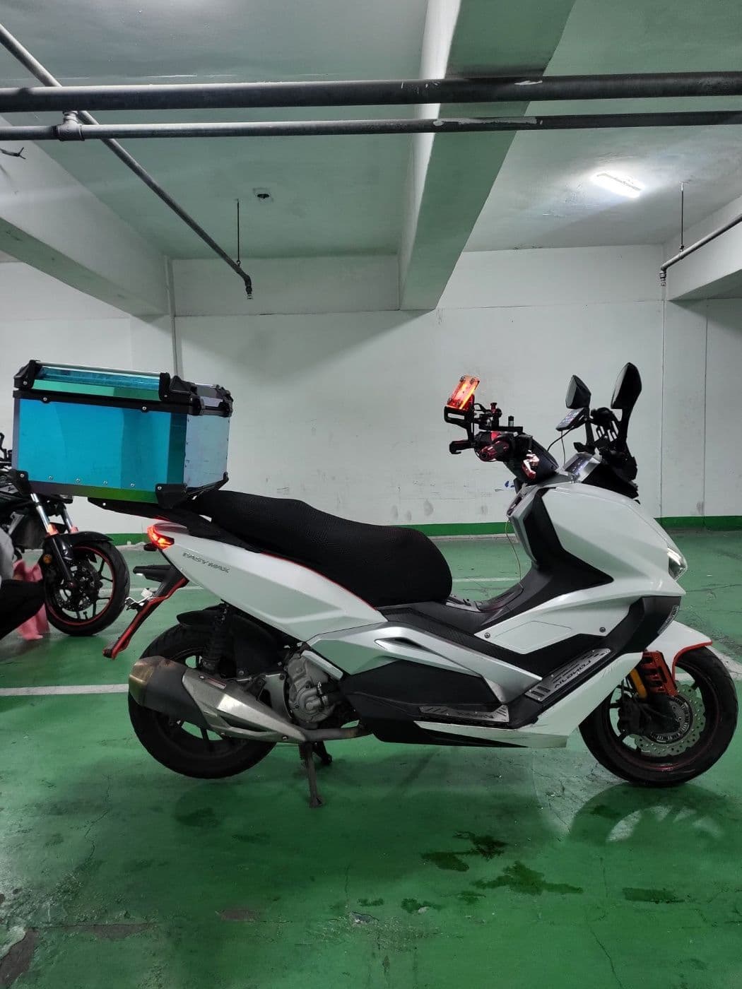 케이앤씨모터스 이지맥스 300 ABS more