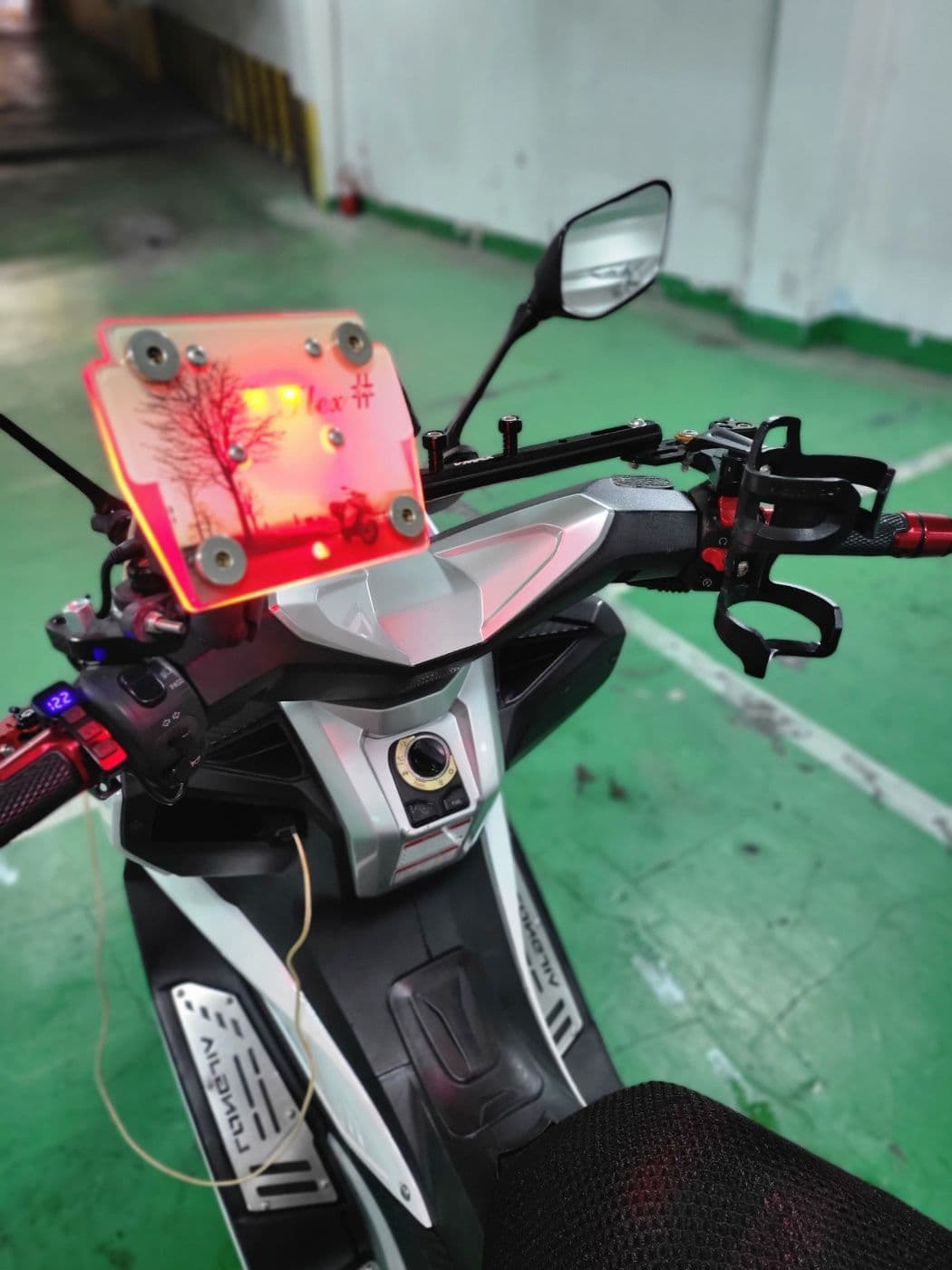 케이앤씨모터스 이지맥스 300 ABS 8