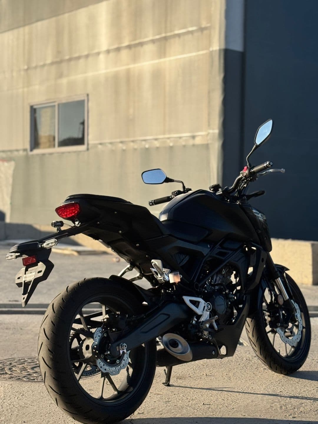 혼다 CB 125 R more