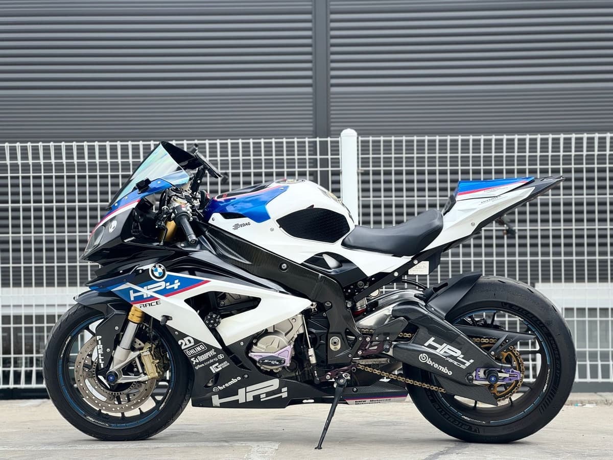 BMW S 1000 RR more