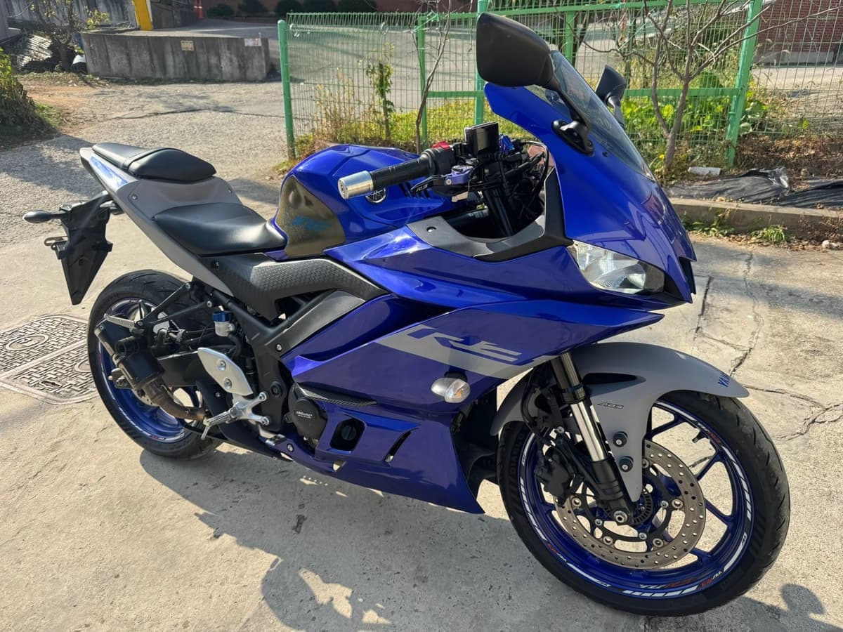 야마하 YZF R3 4