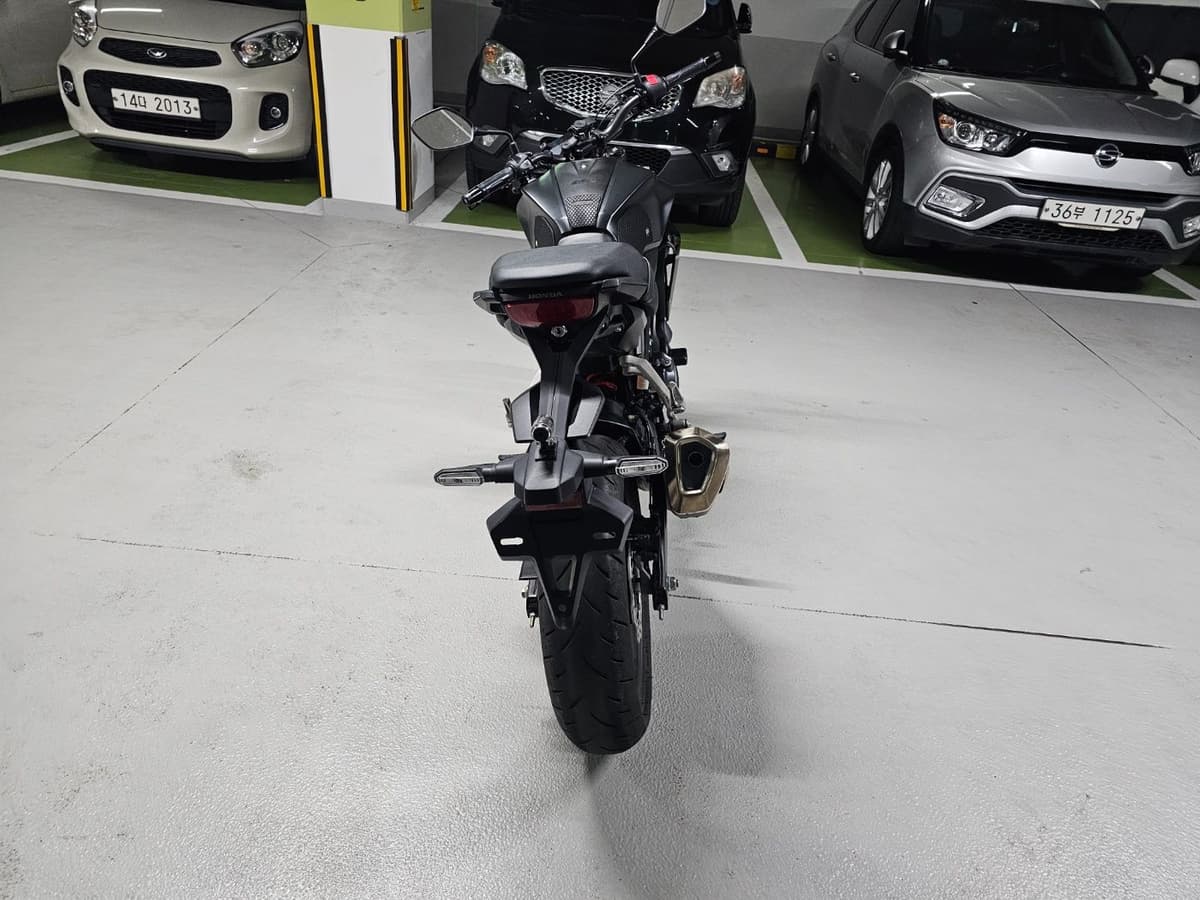 혼다 CB 300 R 7