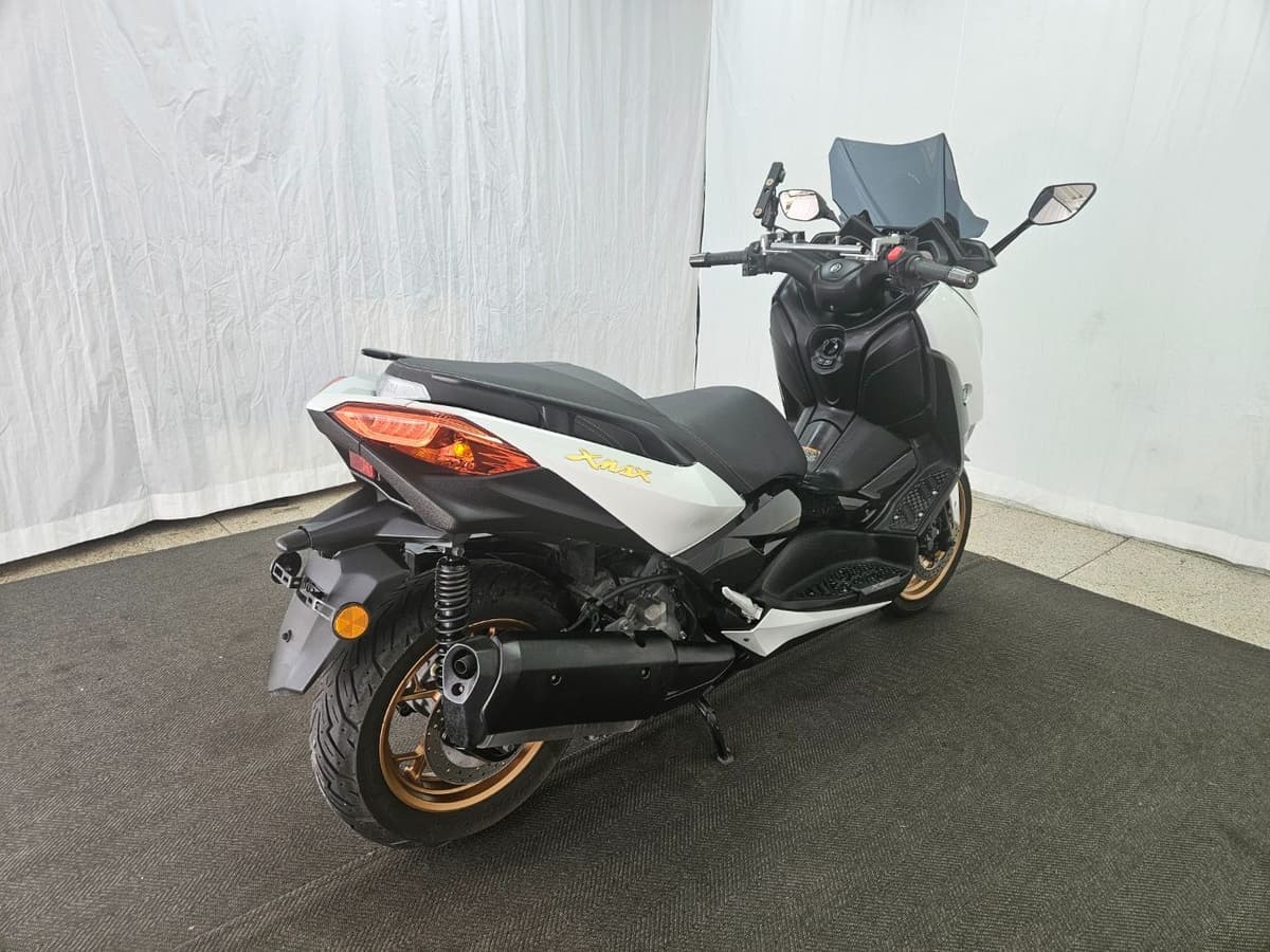 야마하 XMAX 300 ABS 4