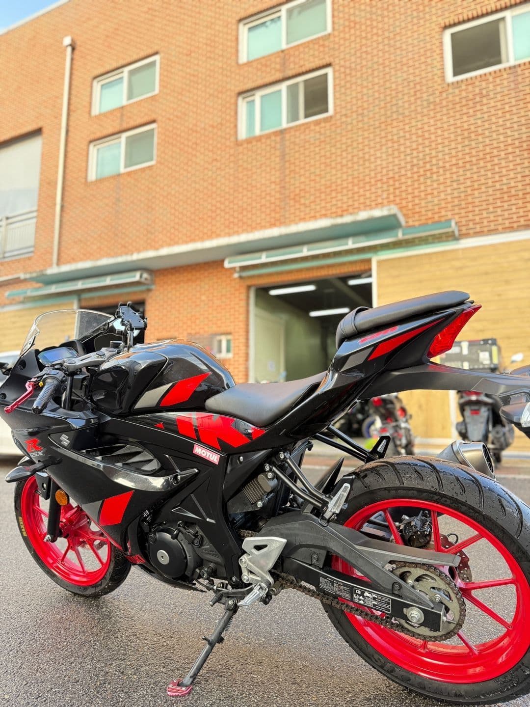 스즈키 GSX R 125 ABS 8