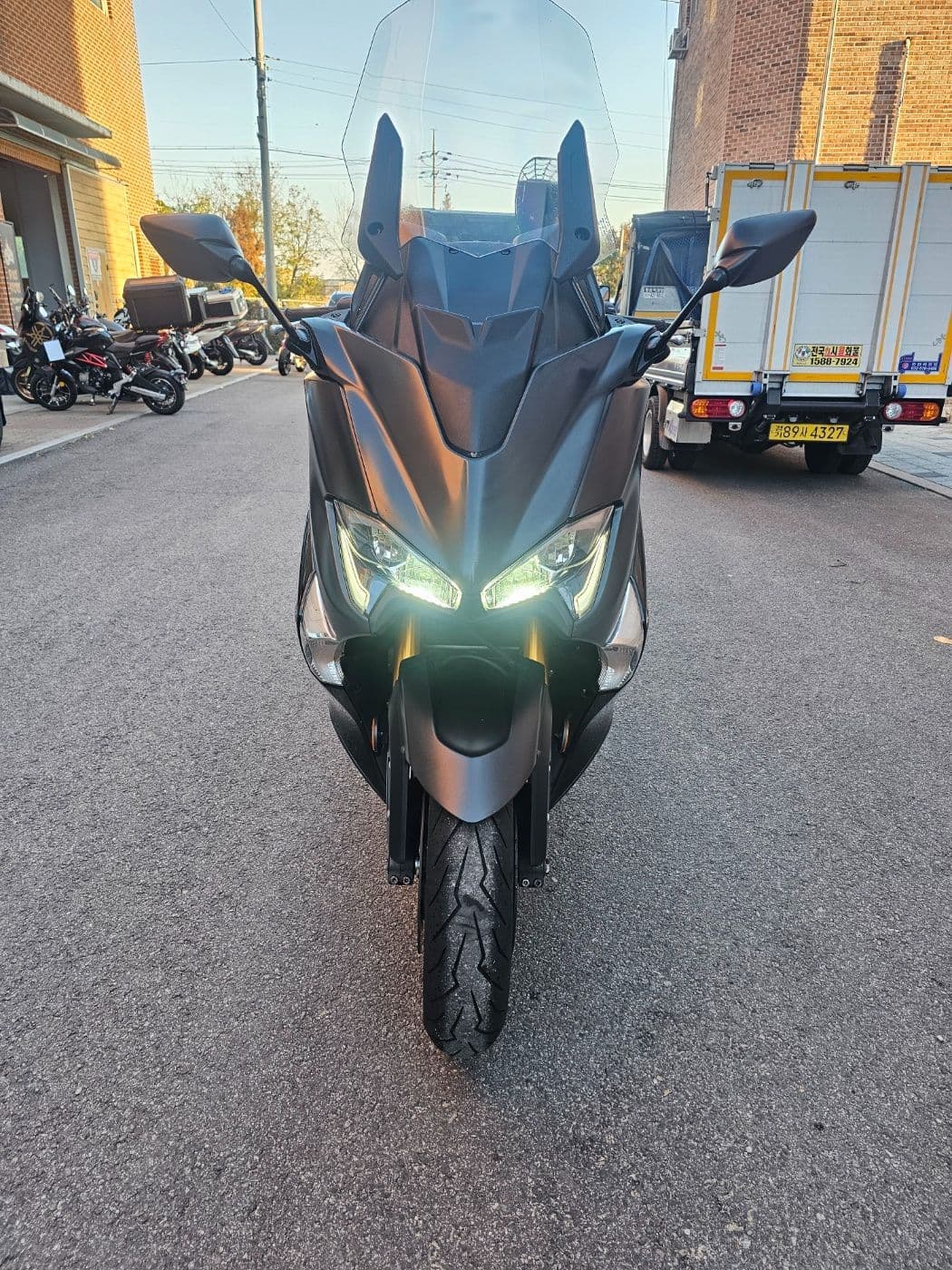 야마하 TMAX 530 2