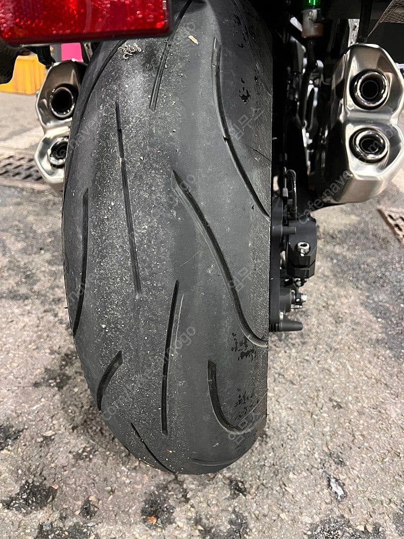 가와사키 Z 1000 SX 7