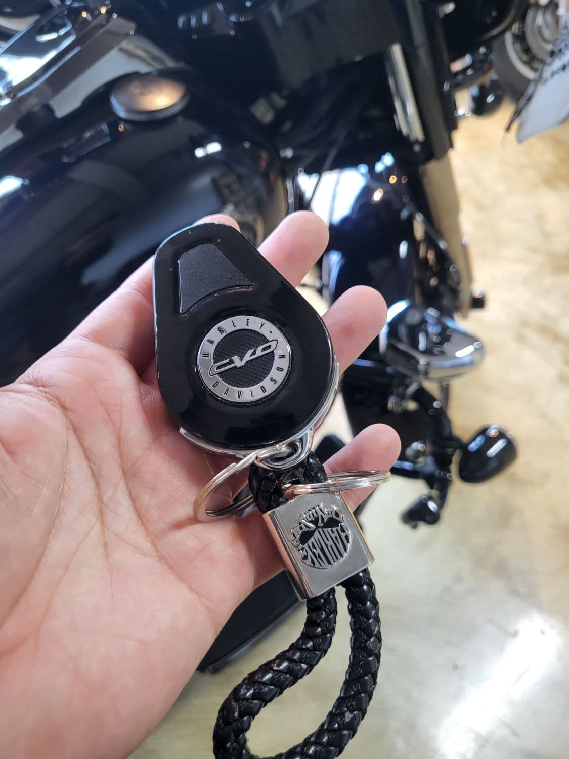 할리데이비슨 CVO 스트리트 글라이드 1